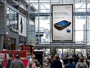 Digital Signage & Advertising display — view 1
